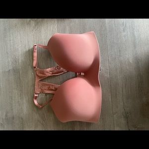 Victoria’s Secret - no wire bra